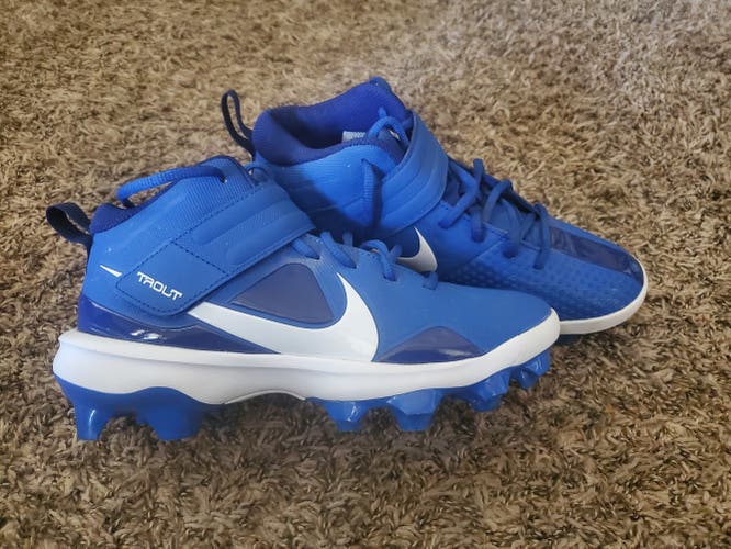 Trout Force 7 - Blue Youth Kid's Used Size 5.0 (Women's 6.0) Molded Cleats Nike