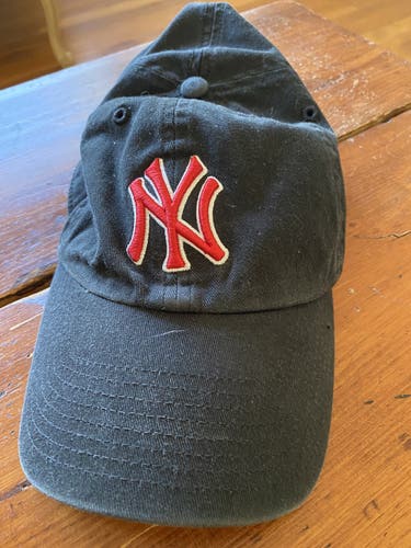 New York Yankees hat