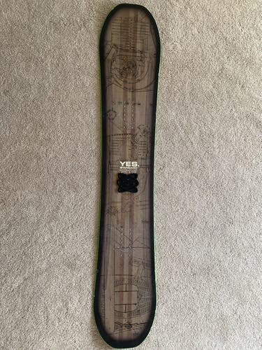 2016 Yes Standard 161W Snowboard