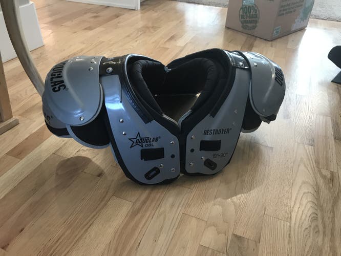 Used 19-20” Large Douglas Quarterback Shoulder Pads