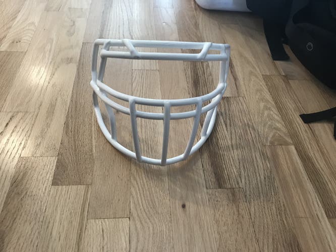 Used Large White Riddell Speed Facemask