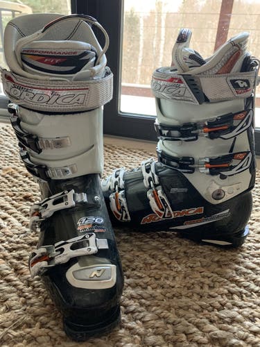 Used Men's Nordica All Mountain Ski Boots Stiff Flex