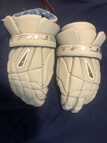 Gray New Player's True 12" Frequency Lacrosse Gloves