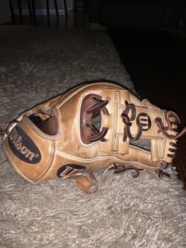Infield 11.5" A2000 Baseball Glove