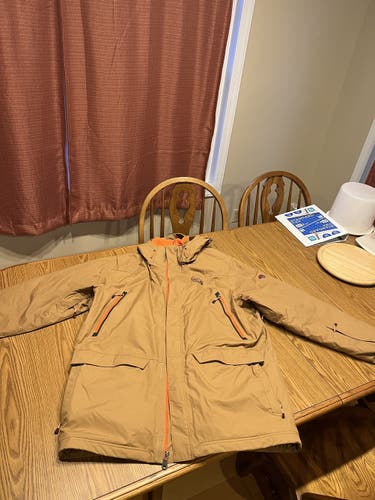 Nice XXL Mountain Hardware Jacket