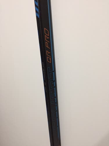Senior Right Handed Mid Pattern Covert QR Pro Hockey Stick