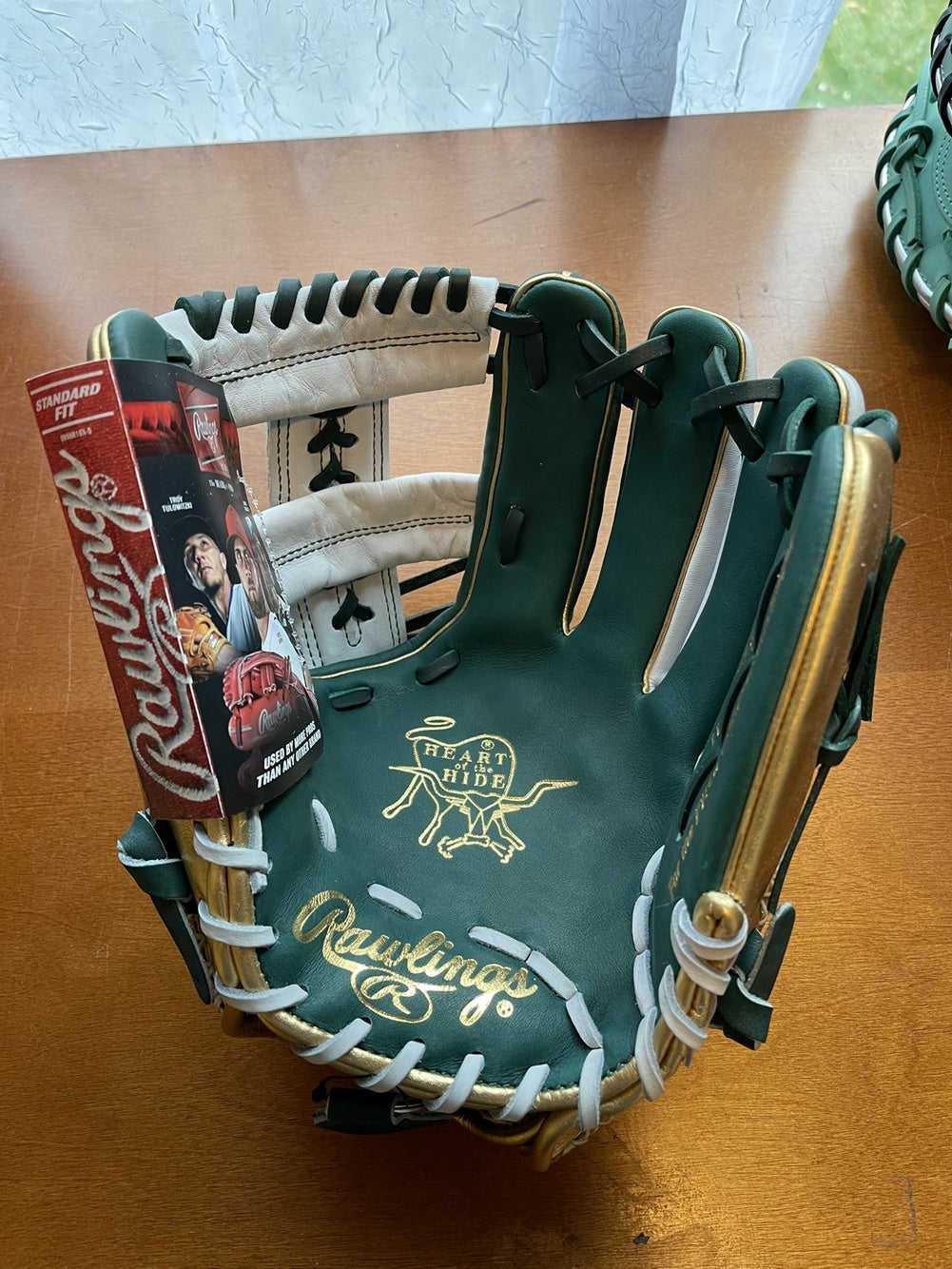 rawlings lucky glove