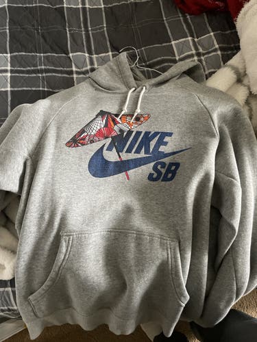 Gray Used Large Nike Sweatshirt
