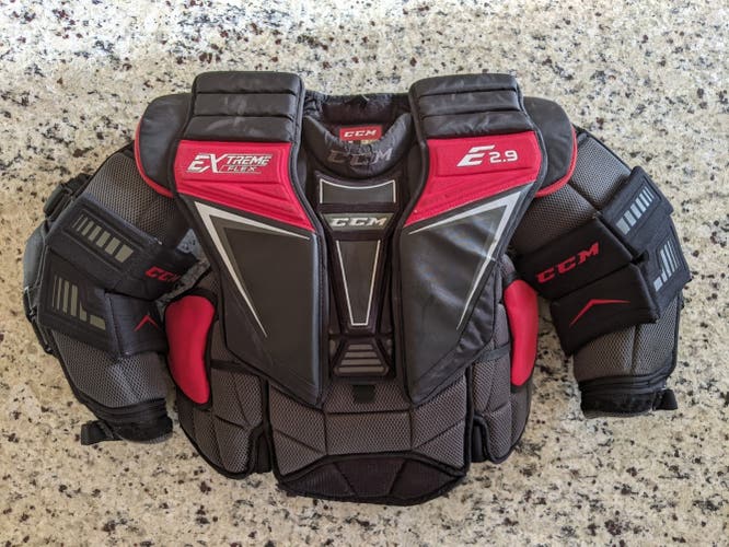 Intermediate Used Medium CCM Extreme Flex Shield E2.9 Goalie Chest Protector