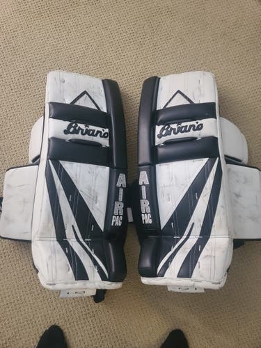 Used 29" Brian's Alite Air Pac Goalie Leg Pads