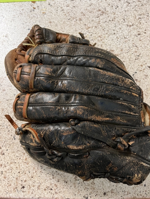 Vintage Collectors Item Black Adult Outfield 12.5" G1C3E Baseball Glove