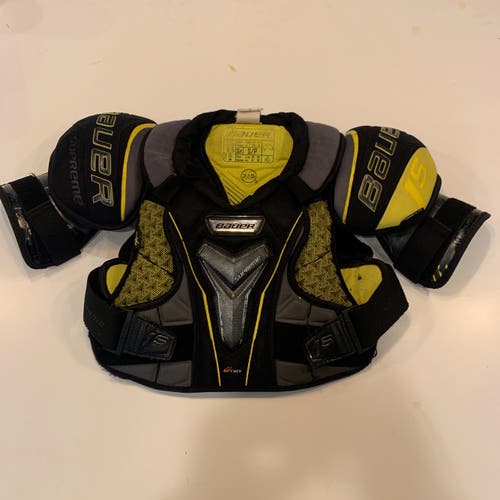 Used Senior Small Bauer Supreme 1S Shoulder Pads (USH077)