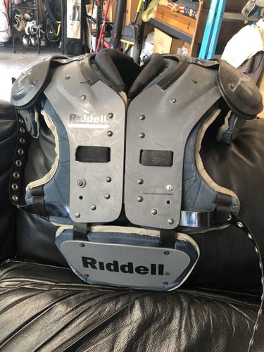 Used Small Riddell Recon Shoulder Pads