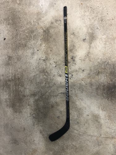 Junior Right Handed Mid Pattern  Supreme 2S Pro Hockey Stick