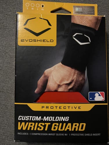 New Junior EvoShield Wrist Guards XL RED