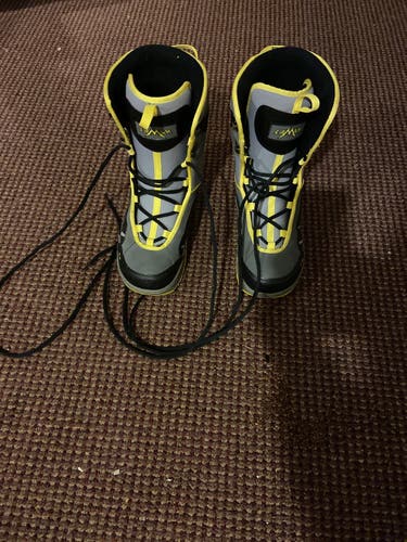 Used Size 11 (Women's 12) La Mar Snowboard Boots