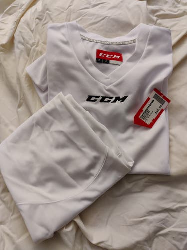 White Adult Unisex New Small CCM Jersey