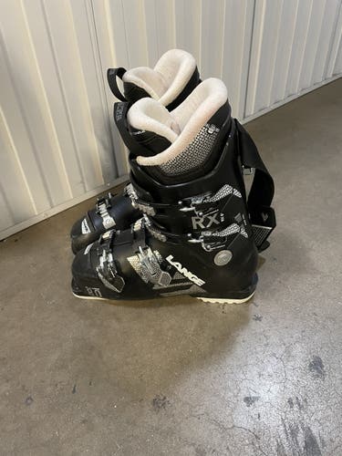 Used Lange Soft Flex Ski Boots