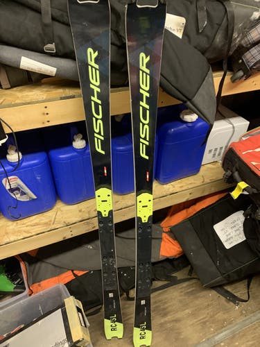Used  Fischer RC4 World Cup SL Skis