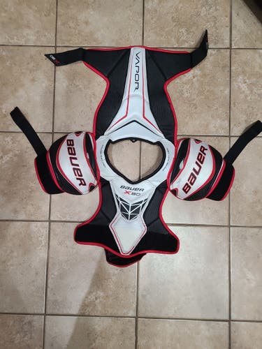 Used Senior Small Bauer Vapor X80 Shoulder Pads
