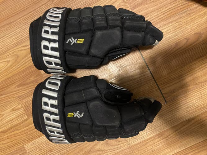 SR Warrior Dynasty AX2 Hockey Gloves