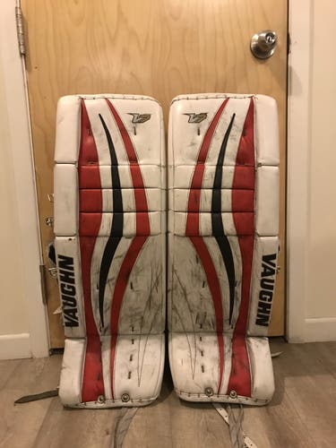 Red Senior 32 + 2 " Vaughn  Velocity V7 Goalie Leg Pads