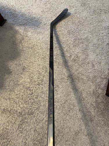 Bauer Nexus 1000 Pro Stock Stick