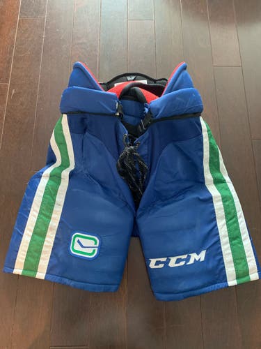 Pro Stock CCM HP45 Vancouver Canucks / Utica Comets Large +1'" Pants