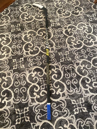 Senior Right Handed Toe Pattern Pro Stock Vapor ADV Hockey Stick