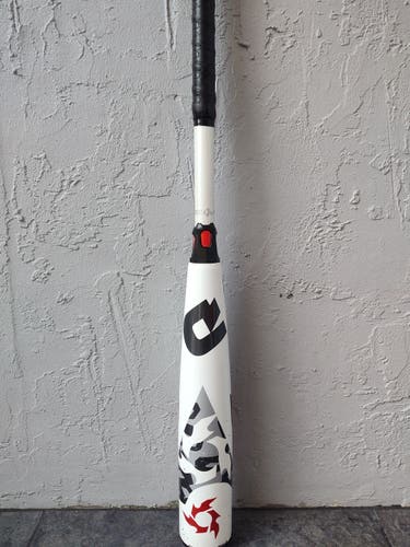 DeMarini Voodoo Balanced VB520 (VB5-20) 31" 31/26 -5 Drop 5 USSSA 2 5/8 Baseball Bat with New Grip