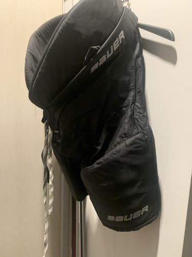 Bauer One 40 large Black Hockey Pants