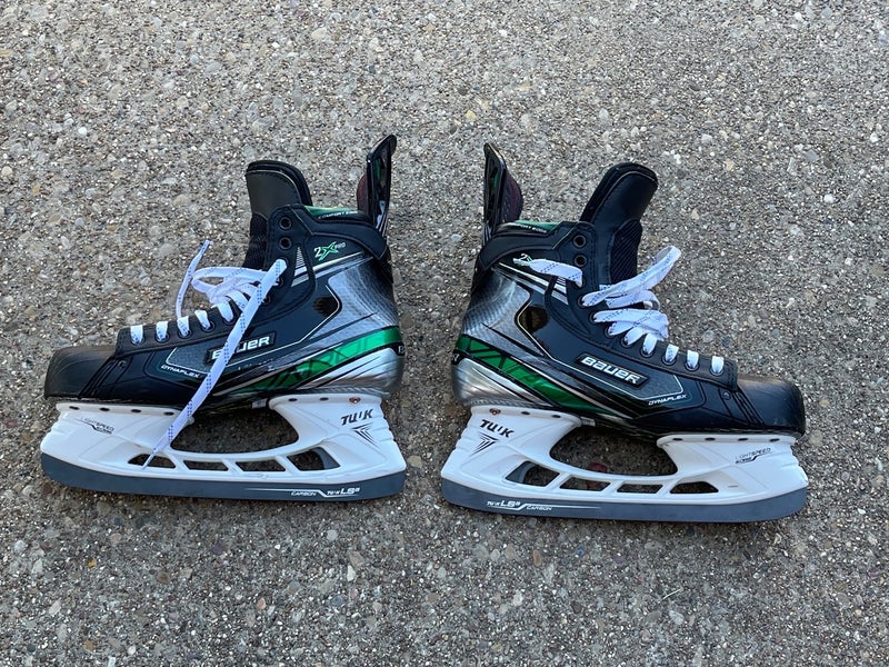 Bauer Pro Stock Size 11 Green Vapor 2X Pro Hockey Skates