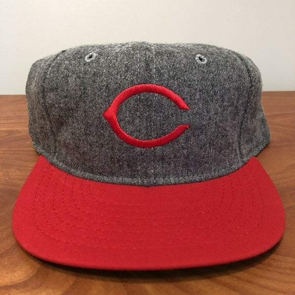 Cincinnati Reds Hat Baseball Cap Fitted 7 1/2 MLB Vintage 90s Wool