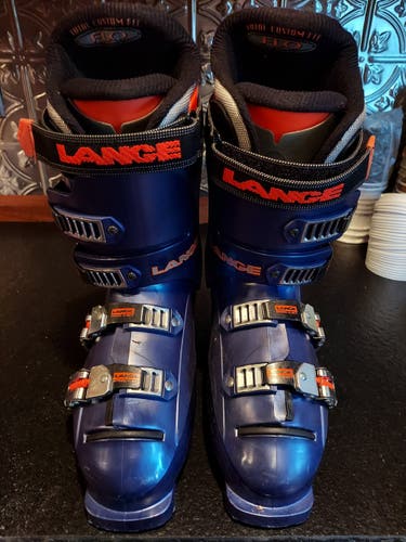 Used Lange Zero X9 Ski Boots — Women’s Size 9/9.5, Men’s Size 8/8.5, 305mm shell