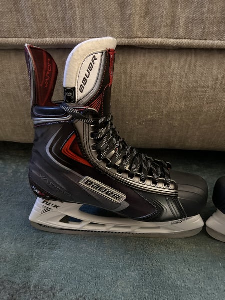 Senior Used Bauer Vapor APX2 Hockey Skates Regular Width Size 9