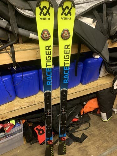 New  Volkl Racetiger 157 12r SL