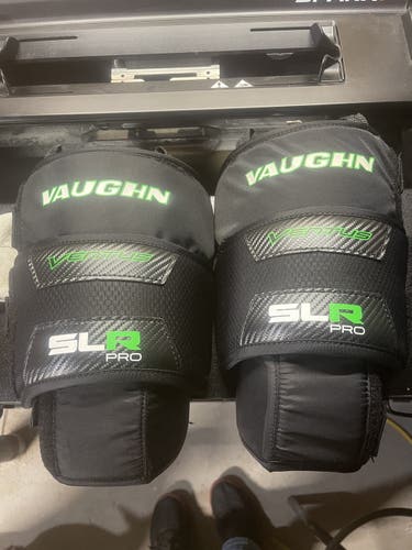 Vaughn Ventus SLR Pro Knee Pads