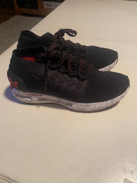 Black Men's Size 11.5 (Women's 12.5) Under Armour Shoes