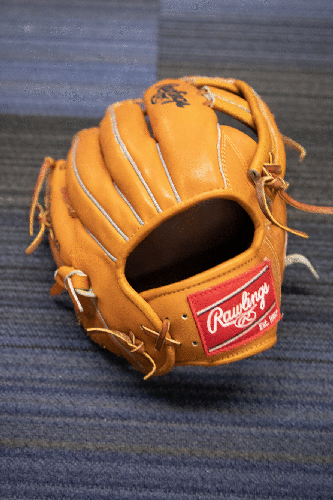Brown New Adult Rawlings Right Hand Throw Infield Heart of the Hide Baseball Glove 11.75"