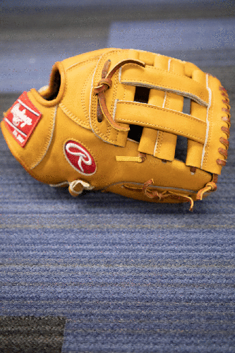 Tan New Adult Rawlings Right Hand Throw Infield Heart of the Hide Baseball Glove 11.75"