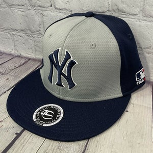 MLB New York Yankees Baseball Cap Q3 Technology Size OSFM NEW With Tags