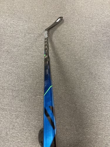 Intermediate Right Handed Mid Pattern  Nexus Geo Hockey Stick
