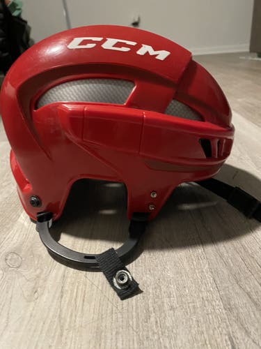 Red New Medium CCM Fitlite 3DS Helmet