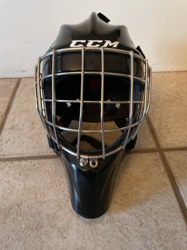 Black Senior Medium CCM 1.9 Goalie Mask