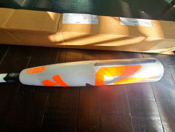 New USSSA Certified DeMarini Composite CF Zen Bat (-10) 19 oz 29"