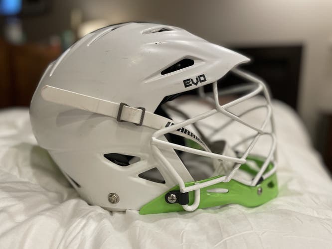 White Used Adult/Teenager Player's Warrior Evo Helmet