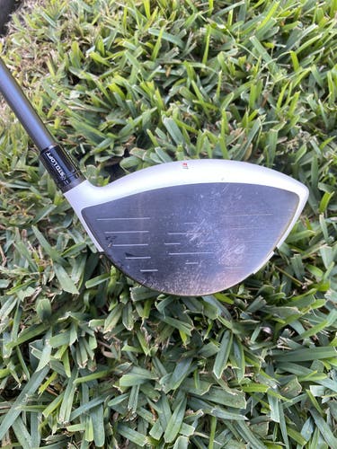 TaylorMade R11S Men's Left Hand Regular Flex 10.5 Loft R11 Driver