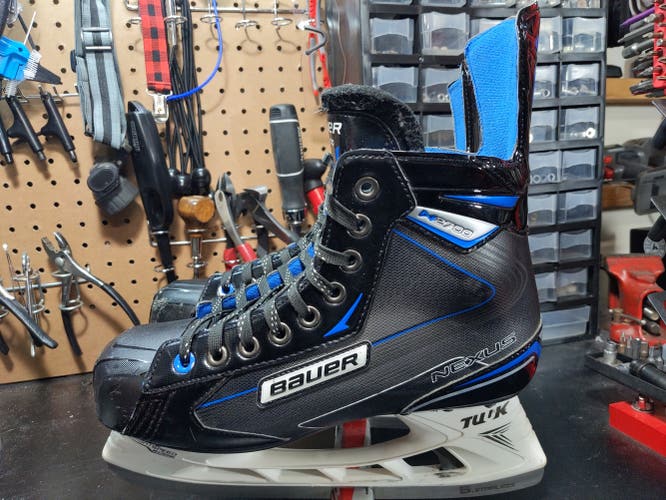 Senior Used Bauer Nexus N2700 Hockey Skates Extra Wide Width Size 7.5