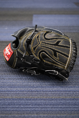 Black Adult Rawlings Right Hand Throw Pitcher's Pro Preferred Baseball Glove 11.75"