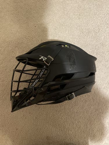 Black Used Cascade R Helmet